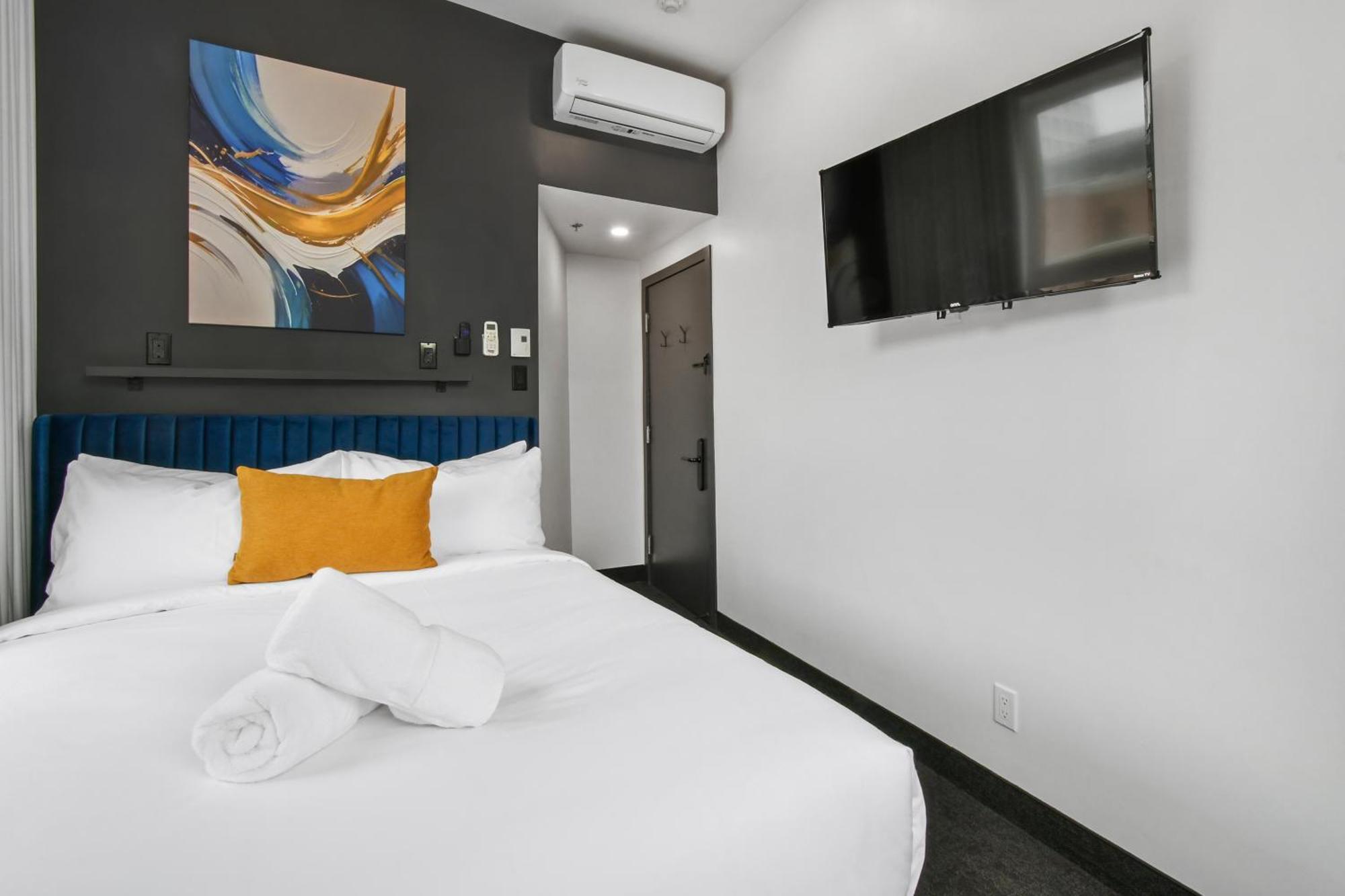 Lift Hotel Монреал Екстериор снимка